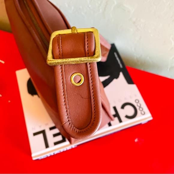 Vintage Coach Legacy No. 9966 Zip Brown British Tan Purse Shoulder Bag Crossbody - Picture 6 of 14